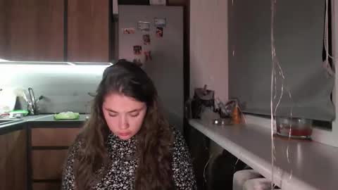 Sofi online show from February 3, 8:45 pm