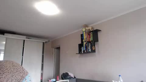 Sofi online show from October 11, 8:19 am