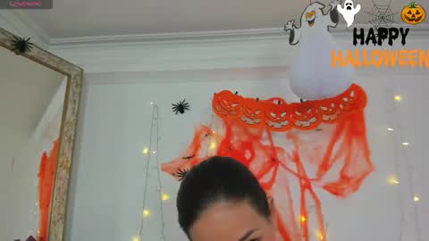 Sofi  online show from October 29, 11:58 am