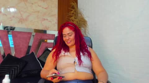 Snapshot of sofia_gutierrez__ chatting on February 2, 10:28 pm sofia gutierrez   online show from February 2, 10:28 pm
