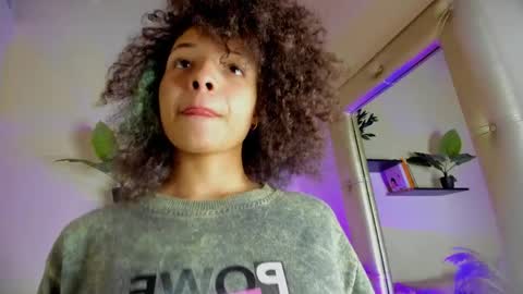 S O F I A  online show from April 18, 10:09 pm