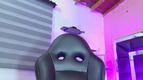 Sofia online show from October 26, 3:57 am