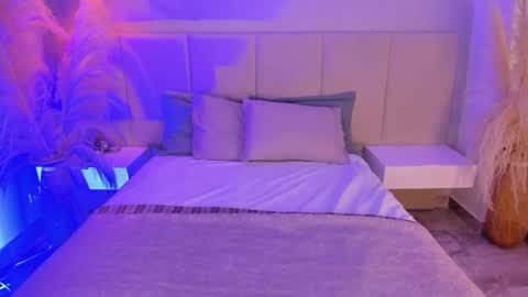 SOFIA PAMELA online show from February 27, 7:04 pm