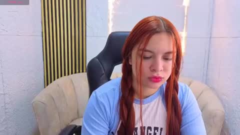 sofia_red_cn online show from June 18, 1:05 pm