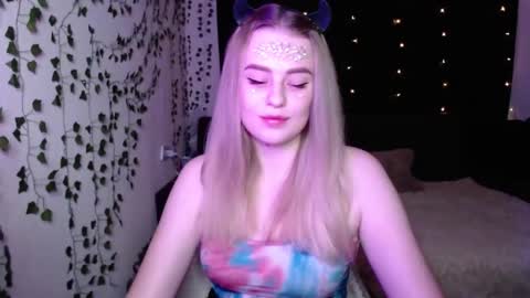 sofia_rosemary online show from February 14, 12:25 pm