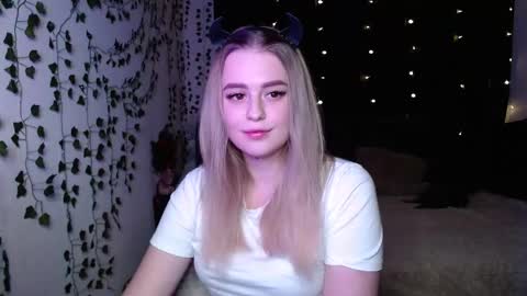 sofia_rosemary online show from February 25, 3:20 pm