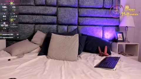 Sofia Samuels online show from October 6, 4:29 am