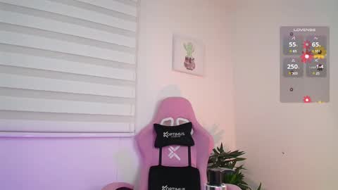 Snapshot of sofia_sb chatting on February 25, 11:15 pm Jessica Sofia  online show from February 25, 11:15 pm