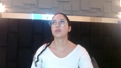 Sofa online show from September 22, 11:30 am