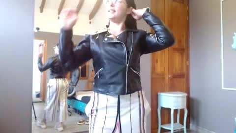 Sofa online show from October 4, 11:27 am