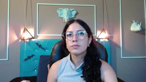 Sofa online show from October 18, 11:02 am