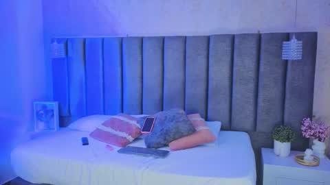 Sofi online show from December 22, 11:35 am