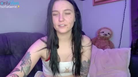 sofiafaerie online show from December 10, 9:43 pm