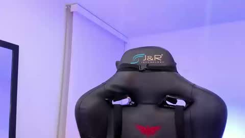 Sofia  Help me reach 5K followers  online show from September 11, 11:16 pm