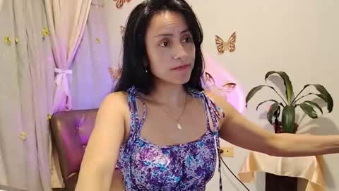 Sofi Bella online show from November 25, 6:42 pm