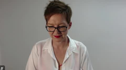 Sofie Velvet online show from April 1, 2:58 pm