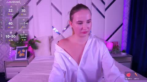 Sofie online show from September 25, 3:44 pm