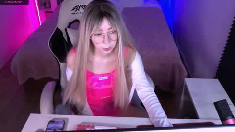 Sofia online show from October 18, 5:43 am