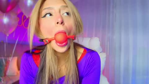 Sofi online show from April 4, 1:43 pm