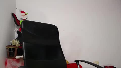 Camila M online show from December 2, 9:37 pm