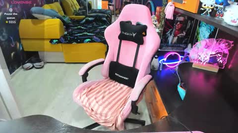 Sofie online show from December 16, 1:33 am