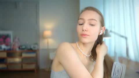 Bella online show from February 23, 9:48 am