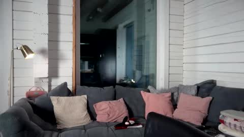 Bella online show from February 27, 4:45 am