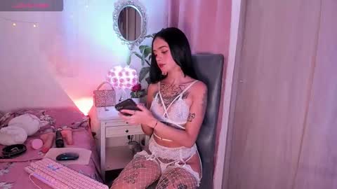 solecito online show from February 20, 2:10 am