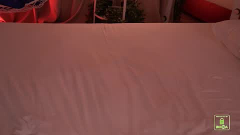 Snapshot of sonalegend_ chatting on September 15, 5:09 pm My name isSonya  online show from September 15, 5:09 pm