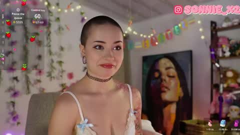 Sonnie online show from April 14, 1:33 pm