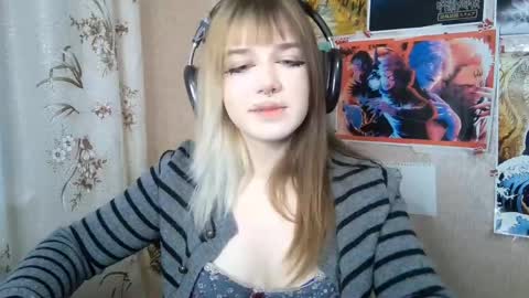 Mila online show from June 1, 3:25 pm