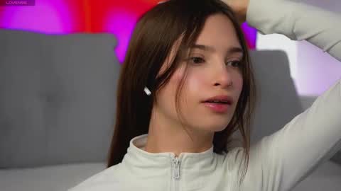 Eva 3 online show from March 3, 9:05 am