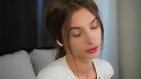 Eva 3 online show from September 26, 9:18 am