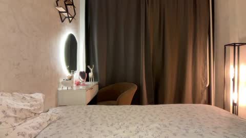 Sophia online show from June 4, 2:54 pm