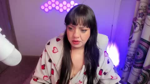 sophia_grants online show from September 18, 4:11 am