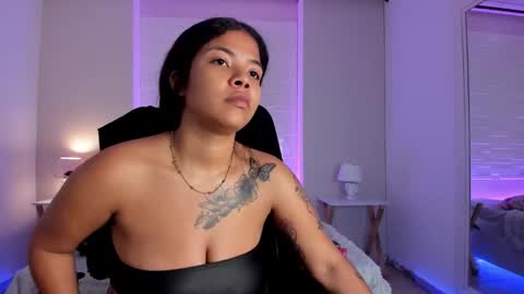  S O P H I A  online show from February 19, 12:05 pm