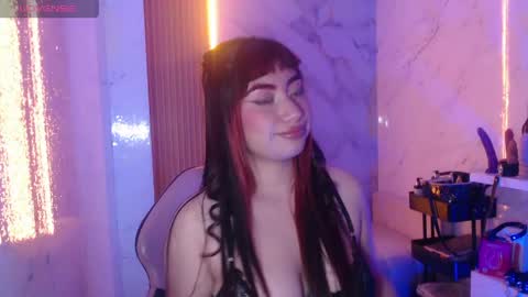 Sophia online show from June 2, 9:49 pm