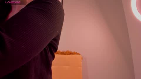 Sophia online show from December 15, 1:44 am