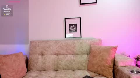 sophiacolemann online show from December 3, 2:45 am