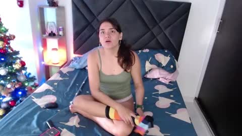 Snapshot of sophiagomez1 chatting on December 30, 5:44 pm Sofia online show from December 30, 5:44 pm