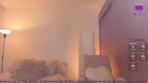    online show from April 8, 11:56 am