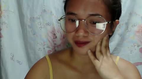 sophie_193 online show from April 15, 5:46 pm