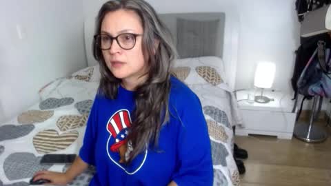 Sofa online show from February 17, 2:44 am