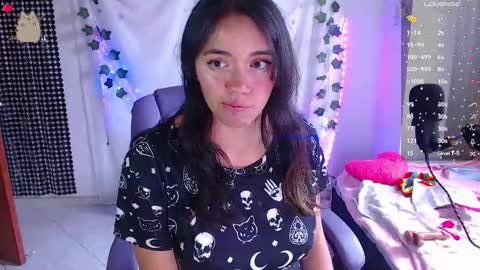 Sophie  online show from February 5, 8:12 pm