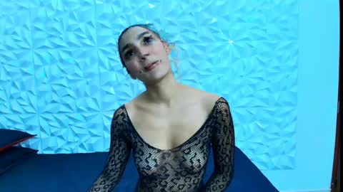 sophie_willow online show from April 15, 8:20 pm