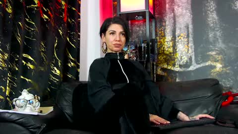 SophiePriestess online show from December 8, 9:02 am