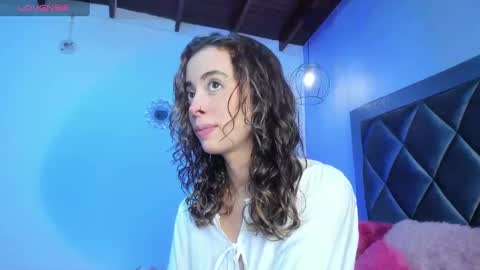 sophi online show from October 5, 10:04 pm