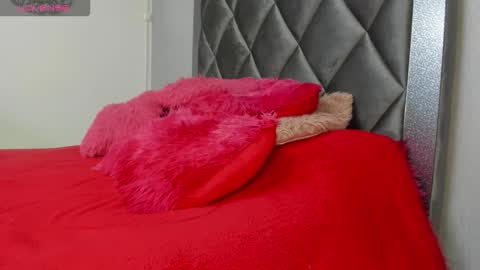 sophi online show from September 17, 7:28 am