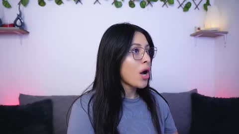 Sophiie online show from January 19, 4:08 am