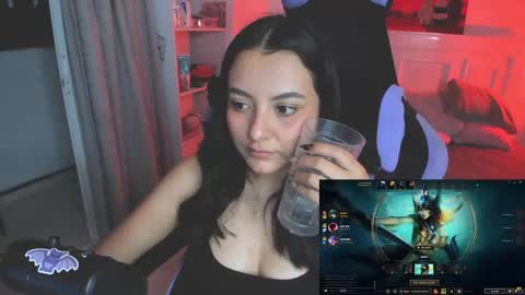 Lili online show from October 3, 12:49 am